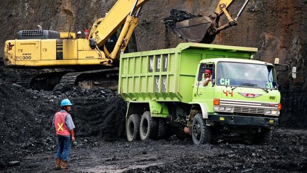 Coal workers Indonesia